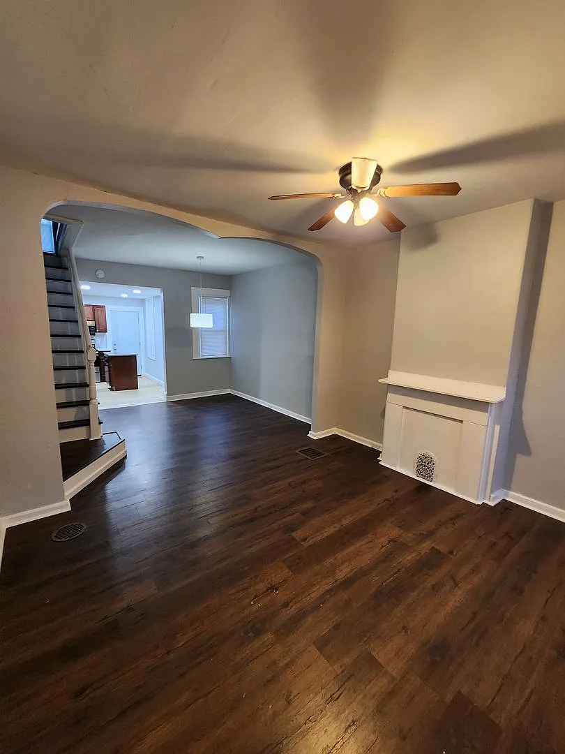 Beautifully Renovated PHA Voucher Accepted Property — Photo 1
