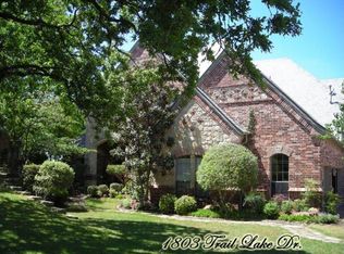 1803 Trail Lake Dr, Euless, TX 76039