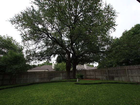 5th image of 2609 Canyon Creek Dr