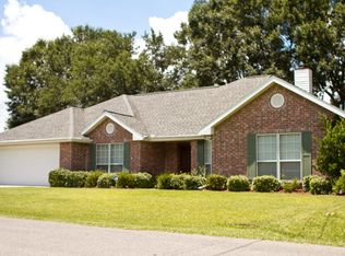 203 Acorn Dr, Lafayette, LA 70507