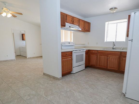 5th image of 4820 N Boyd Ln