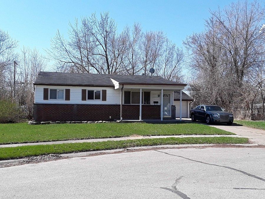 1st image of 2300 Cedarcliff Ave