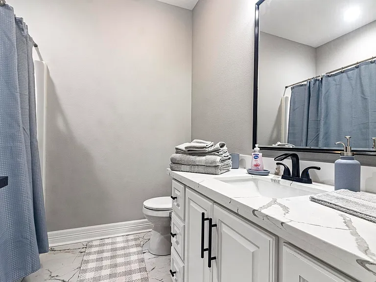 716 Dianne Ln — Photo 15