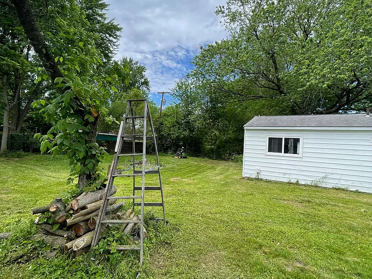 2563 Hearthside Dr — Photo 39