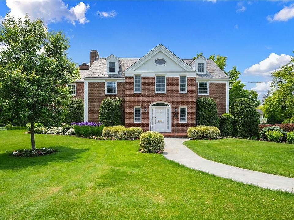 1st image of 747 Orienta Avenue
