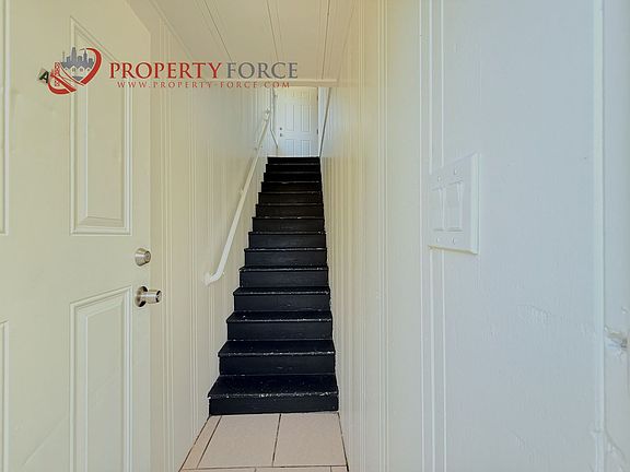 2nd image of 335 Heller St APT A