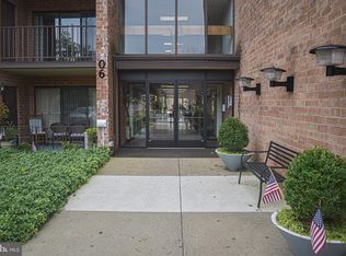 6205 Delaire Landing Rd #205, Philadelphia, PA 19114