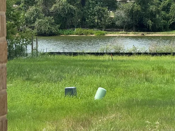 13256 Lake Conroe Bay Rd, Willis, TX 77318