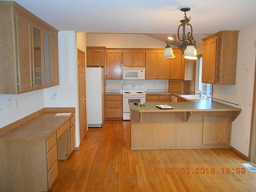 5th image of 17015 95th Ave E