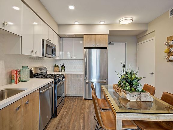 3rd image of 1222 Harrison St #2230