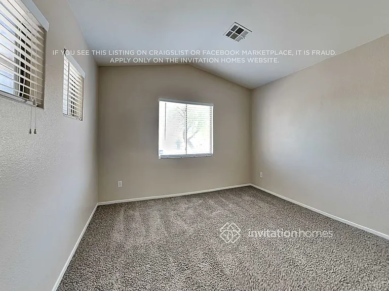5745 Oasis Ridge St — Photo 11