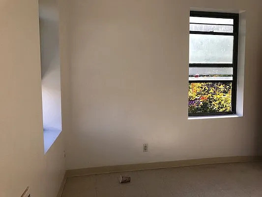 Rented by RV Realty | media 9