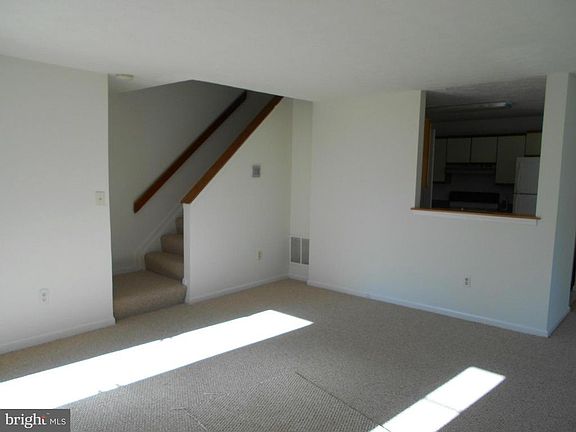 4th image of 1247 Musket Ct Unit 32