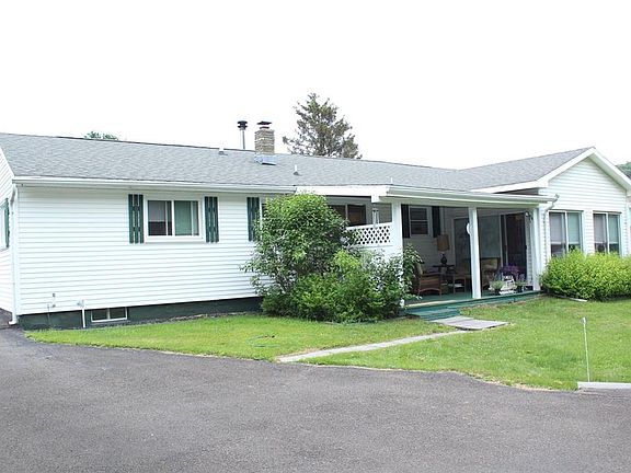 5th image of 6 Penn View Dr