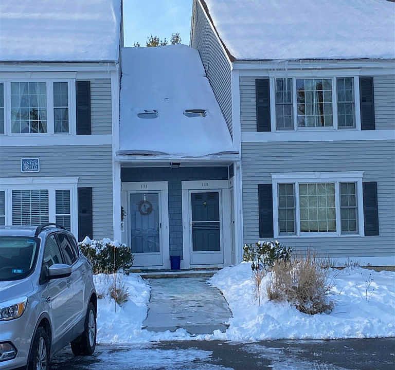 2nd image of 109 Springbrook Cir