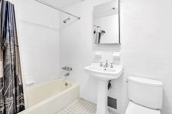 Rented by Corcoran | media 11