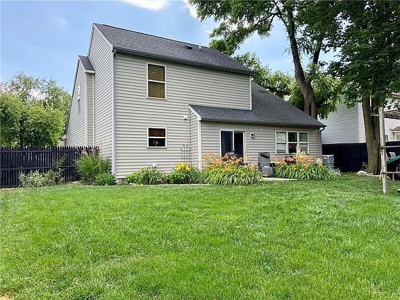 2nd image of 6748 Thousand Oaks Dr