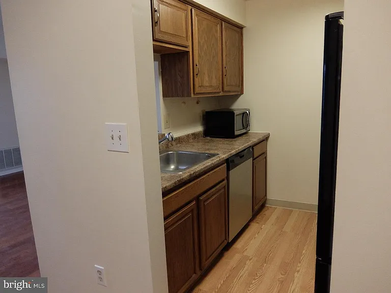 4906 Ravens Crest Dr — Photo 17
