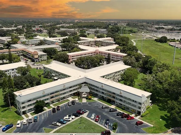 2460 Canadian Way APT 40, Clearwater, FL 33763