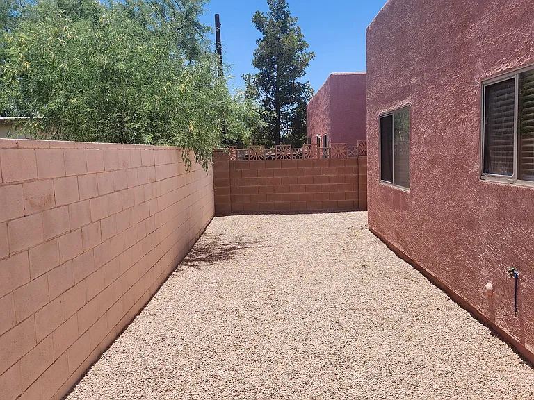 1809 S 30th Pl — Photo 16