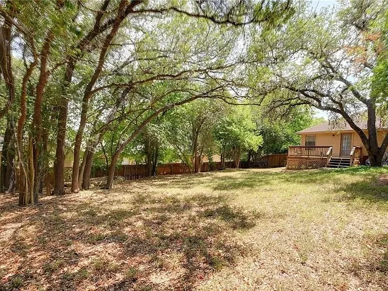 1204 Furman Ave — Photo 4