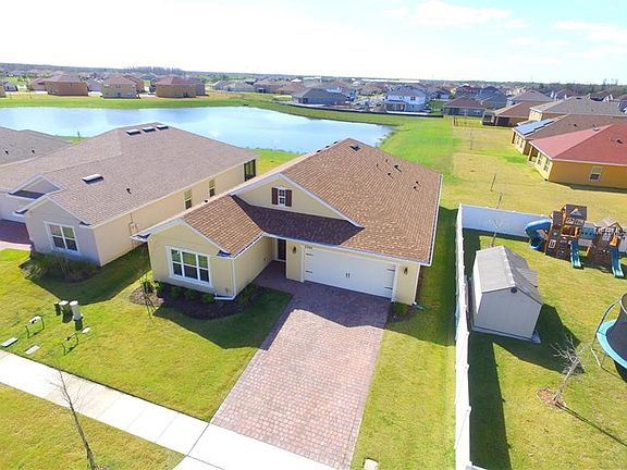 3rd image of 2204 Cypress Lake Pl