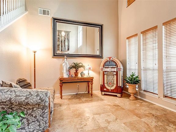 4th image of 10305 Fawn Meadow Ct