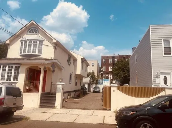1214 6th St, North Bergen, NJ 07047