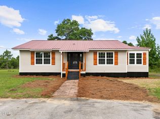 1025 Edison Ave, Alford, FL 32420