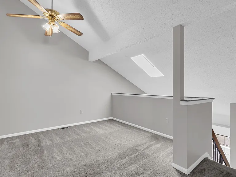 1639 Carriage House Ter #C — Photo 11
