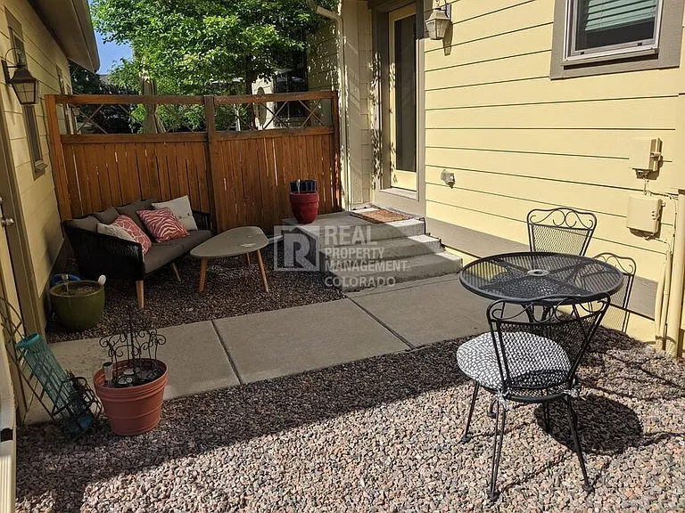 525 Homestead St — Photo 19