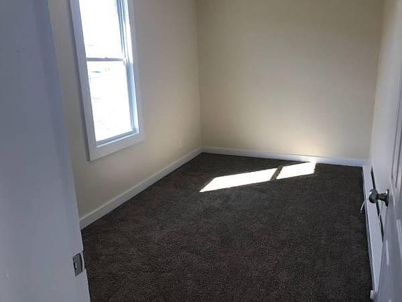 2nd image of 1 E Garfield St #4