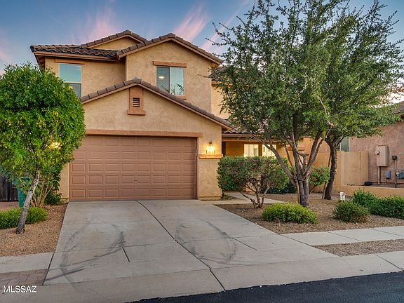 2nd image of 611 W Camino Sorpresa