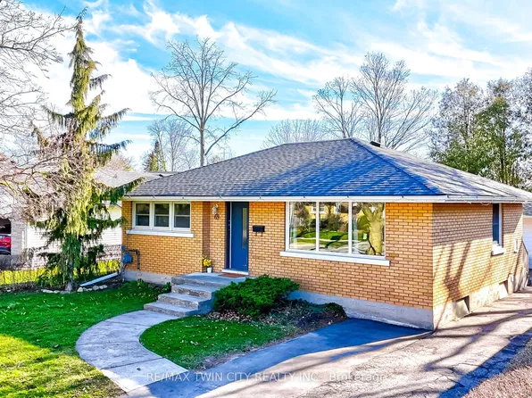 69 Maywood Rd, Kitchener, ON N2C 2A2