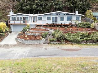 27571 Sandy Shores Dr SW, Vashon, WA 98070
