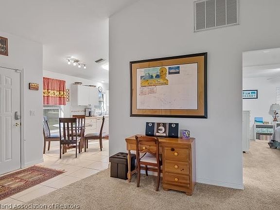 2nd image of 200 Clubhouse Ct