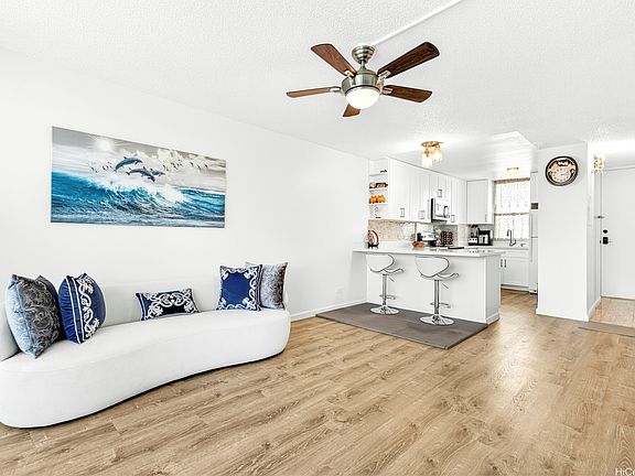 4th image of 1160 Ala Napunani St APT 1602