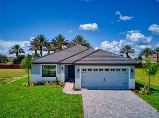 214 Lake Vista Dr, Auburndale, FL 33823