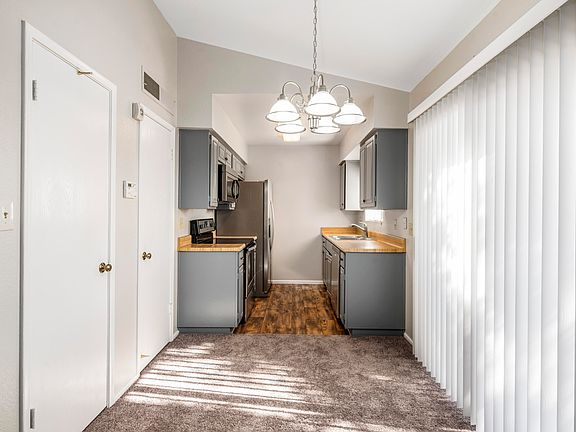 4th image of 6414 S Lakeshore Dr Unit C