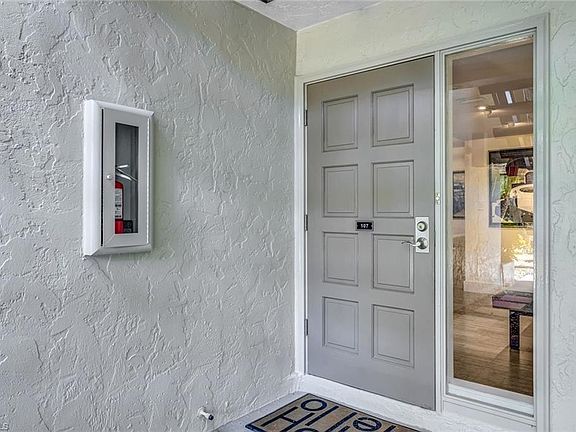 2nd image of 105 Wilderness DR #107