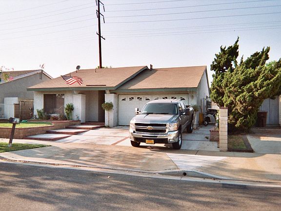 2nd image of 4117 E Alderdale Ave