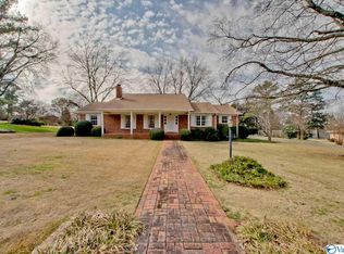 408 Glencoe Rd SE, Huntsville, AL 35802