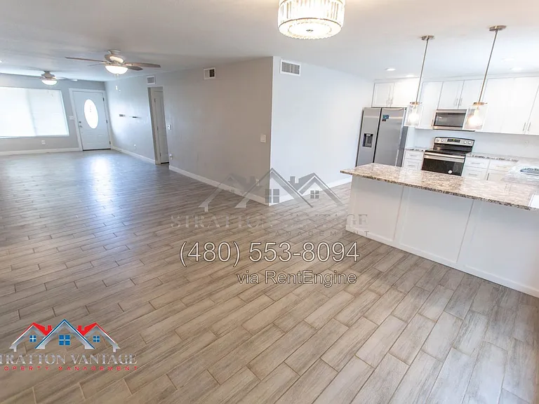 2732 E Michigan Ave — Photo 20