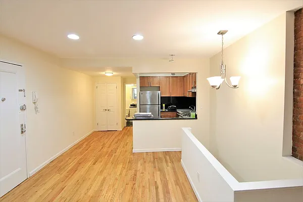 Rented by JK Dansar Corp | media 4