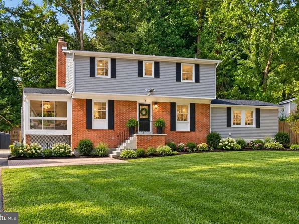 9524 3rd Pl, Lorton, VA 22079