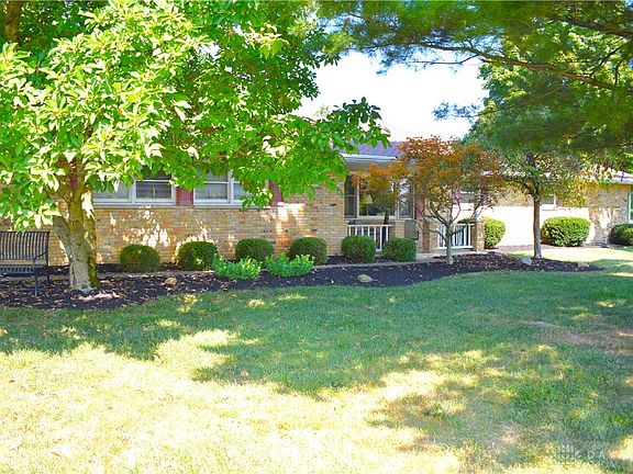 2nd image of 3085 Tecumseh Cir
