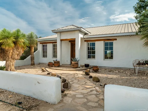 3409 S HIGHWAY 83, Uvalde, TX 78801