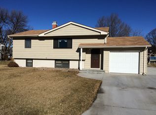 4712 29th St, Columbus, NE 68601