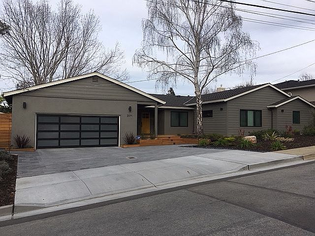 2nd image of 2071 Kings Ln