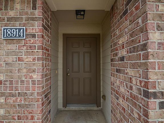 3rd image of 18914 Callepine Ln